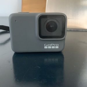 Go pro used once come with case and charger